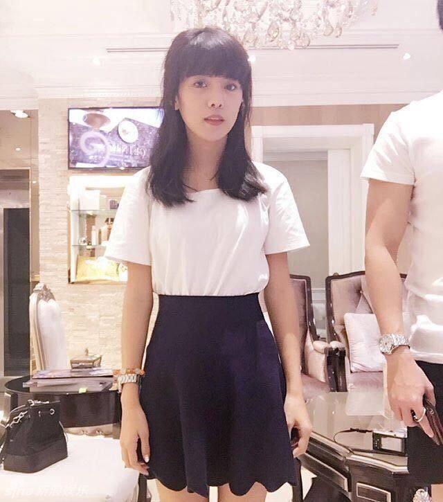 泰国女孩学生装
