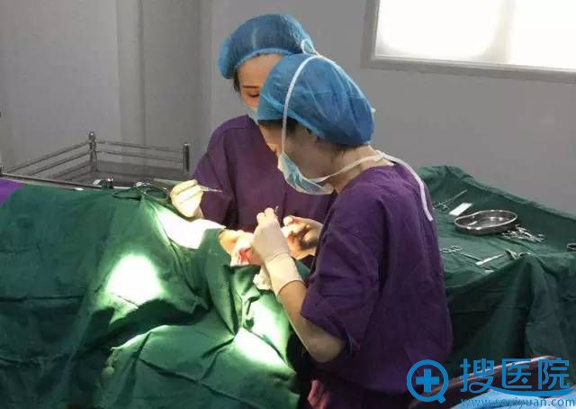 鼻整形手术示教(以当天手术为准) 鼻整形手术示教(以当天手术为准)