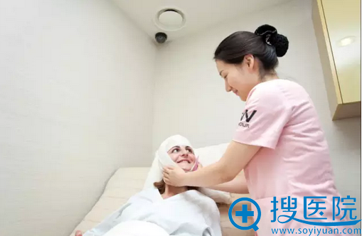 术后护士的温馨照顾 术后护士的温馨照顾