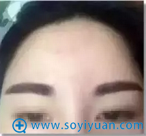 追求完美对称眉毛的我 追求完美对称眉毛的我