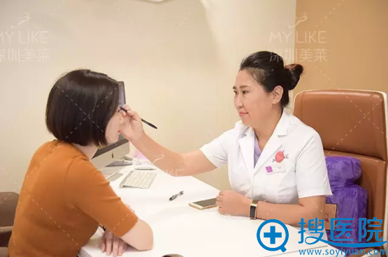 与深圳美莱纹绣中心的其其格主任面诊 与深圳美莱纹绣中心的其其格主任面诊