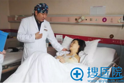 假体隆胸术后第二天情况 假体隆胸术后第二天情况