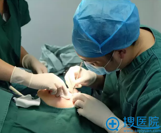 双眼皮手术过程展示 双眼皮手术过程展示
