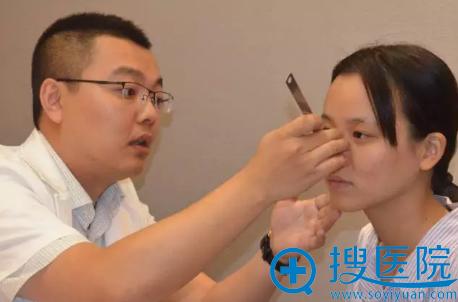 宁波美莱孙明磊进行术前面诊 宁波美莱孙明磊进行术前面诊