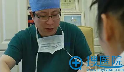 王明利博士接受咨询过程 王明利博士接受咨询过程