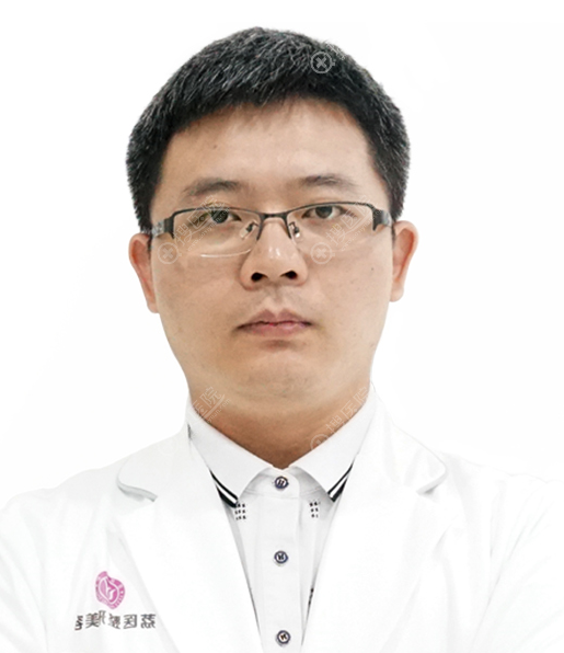 广州荔医医疗美容门诊部曾德浩主任 广州荔医医疗美容门诊部曾德浩主任