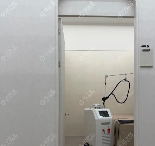 韓國麗芬聚PPEUM皮膚科明洞店院長 韓國麗芬聚PPEUM皮膚科明洞店院長