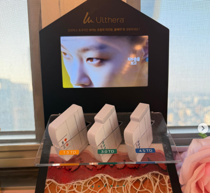 三、 韓國希里芙皮膚科醫生團隊:經驗與細膩並重的黃德里院長