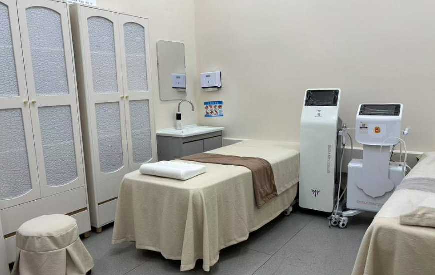 �ġ� ���ϸ�һҽԺ���ο���ɫ��Ŀ���룺����һʽ����ѧ��ϵ