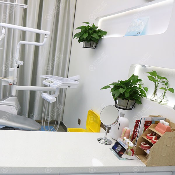 四、格倫菲爾口腔現行執行的陽光透明價格體系是怎樣的?