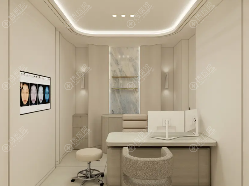 ��ɽElblanc ClinicƤ�w���t���F�