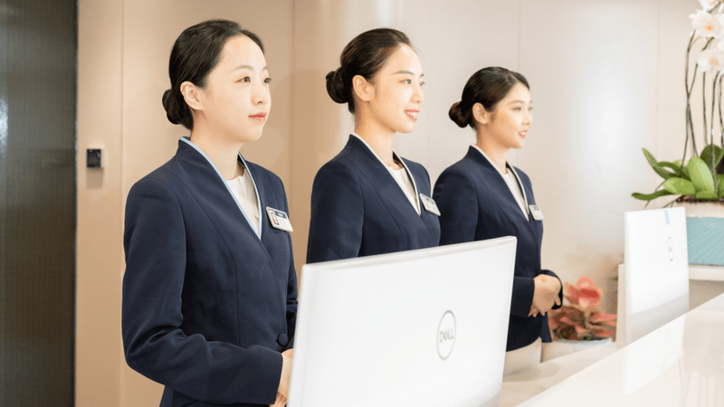 深圳新浩口腔醫生團隊:博士領銜,碩士扎堆