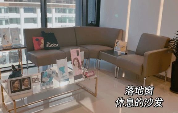 二、實地探訪:環境、服務與中文支援到底靠不靠譜?