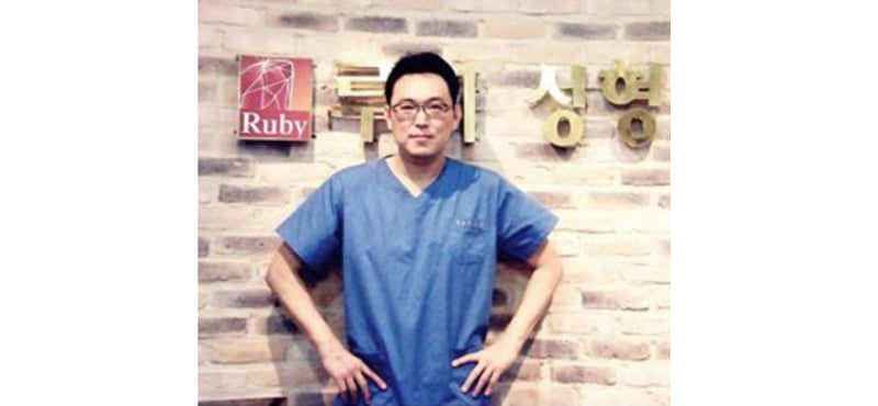 二、劉子英院長背景:家庭醫學+解剖學博士的底子