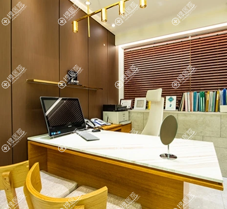 韓國BR皮膚科代表醫生李在哲是誰 韓國BR皮膚科代表醫生李在哲是誰