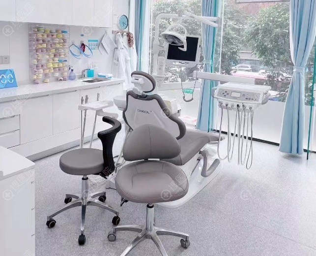 ���ڽ��\��ǻ�Ŀ�r�������c�ԃr�Ȍ���