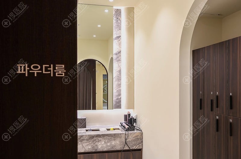 三、趙娜拉醫師:釜山Lizon clinic Centum店代表院長